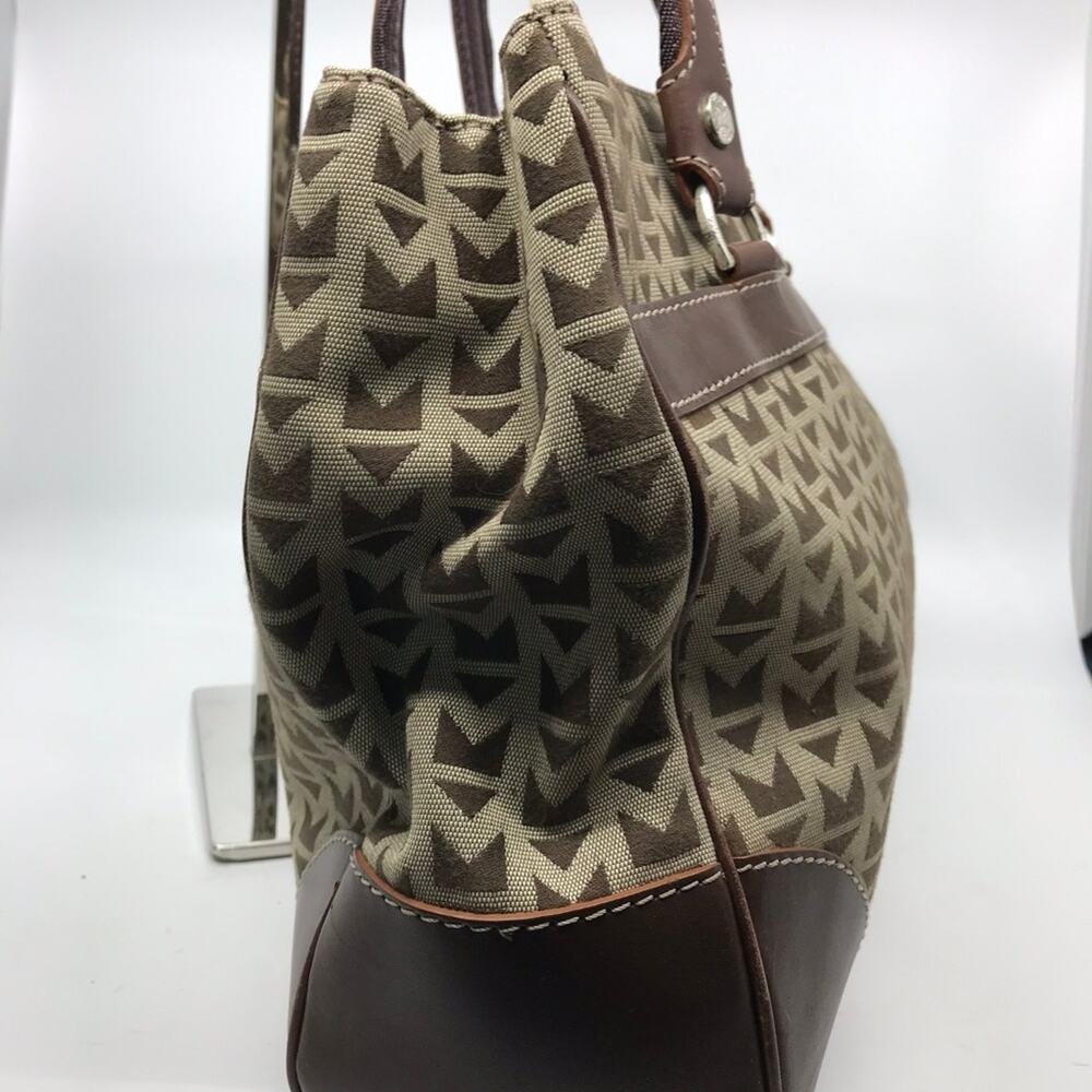 Michael Kors Large Jacquard Fabric Tote Bag - Picture 4 of 8
